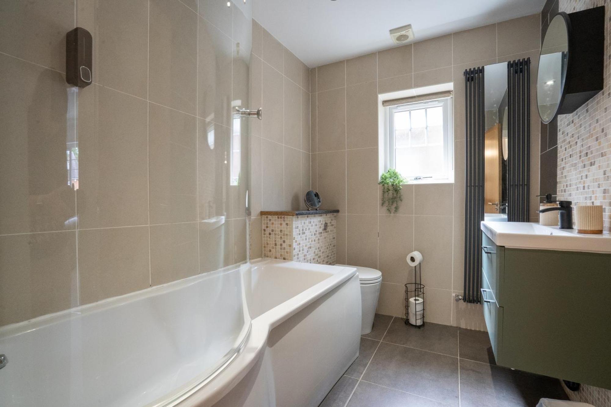 马斯顿格林Emirates House, Luxe 5 Bed, With King Sized Beds, Next To Aiport & Nec, Jlr 5 Mins别墅 外观 照片